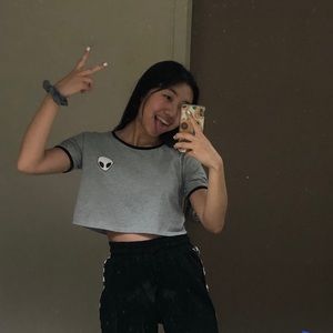 alien crop top brandy melville inspired 90s